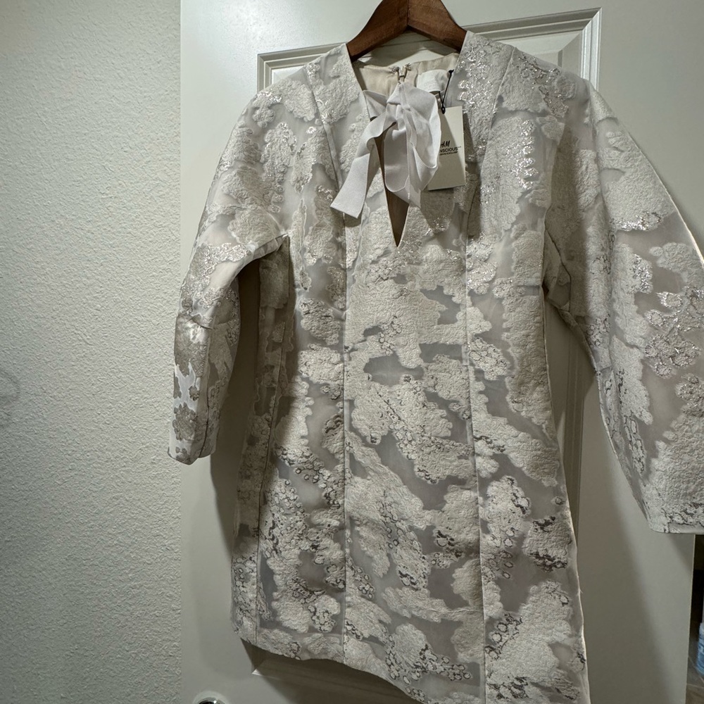 Elegant White Floral Lace Coat